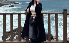 英语老师没戴套让我c了一节